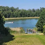 Jacuzzi W Cenie Pobytu -mazurski Zakatek, Wlasna Linia Brzegowa *