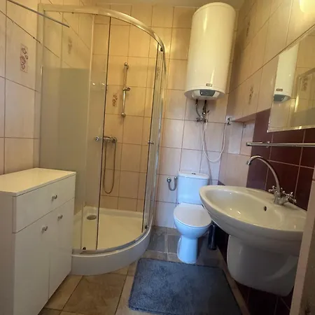 펜션 Jacuzzi W Cenie Pobytu -mazurski Zakatek, Wlasna Linia Brzegowa 오지시