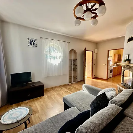 Mazurski Zakatek, Jacuzzi, Wlasna Linia Brzegowa